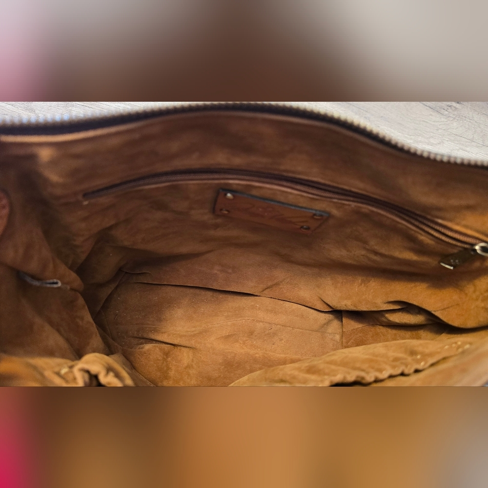 Patricia Nash Leather Aveley Crossbody - Picture 5 of 10